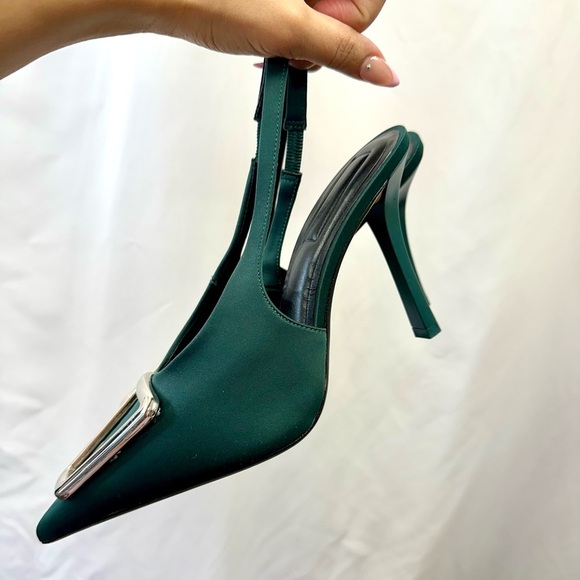 NWOT Gianni Bini green slingback pointed toe heels with silver buckle size 8.5 - Picture 5 of 7